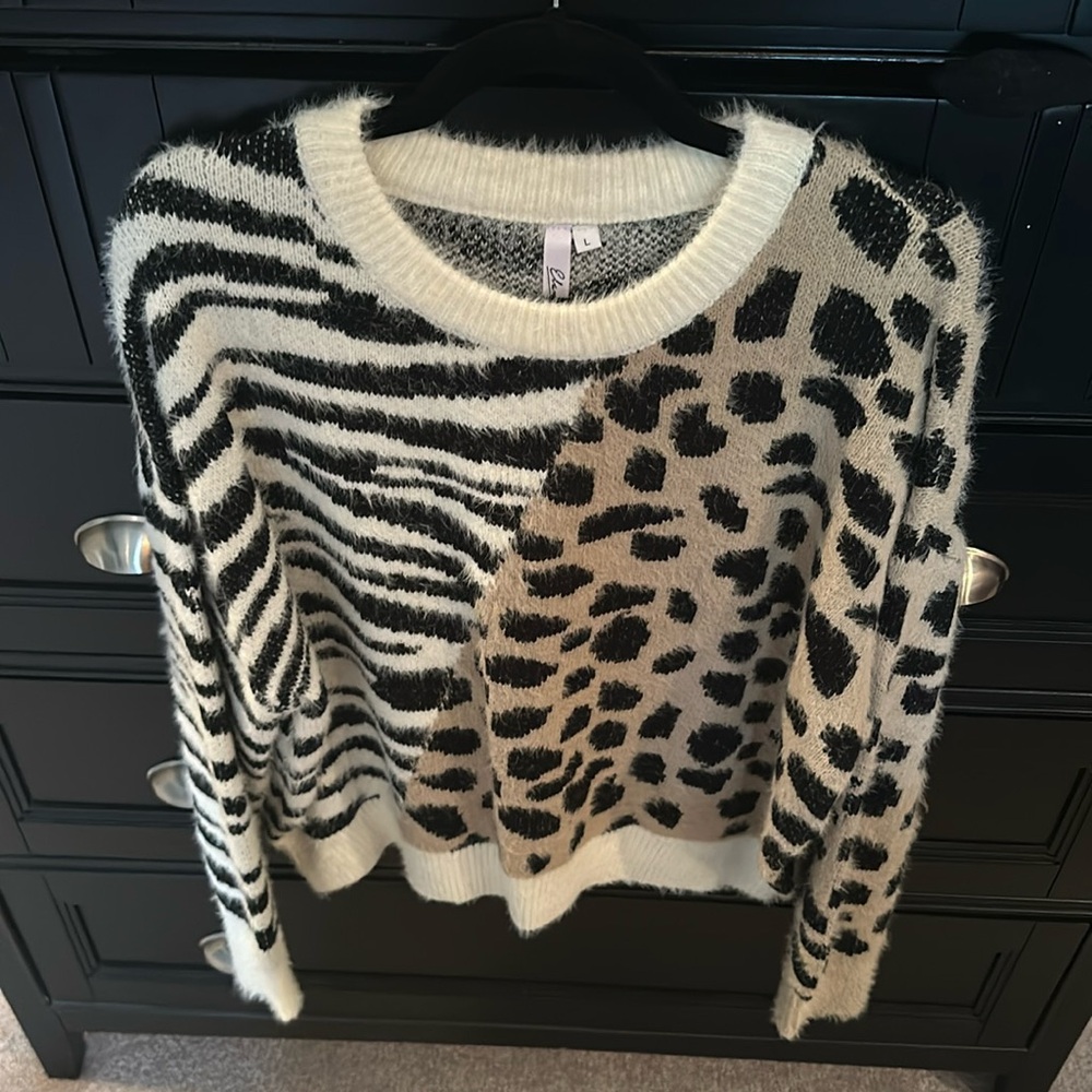 Women’s sweater